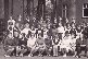 1969 год. 10-б класс в школьном дворе с учителями. Фото из архива Пикалёвой Лидии Александровны