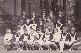 1969 год. 10-б класс в школьном дворе. Фото из архива Пикалёвой Лидии Александровны